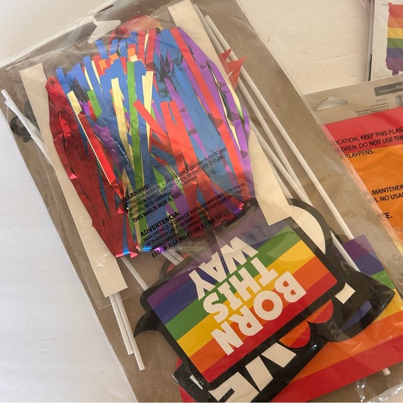 PRIDE DECORATIONS BUNDLE NWT - Picture 9 of 11